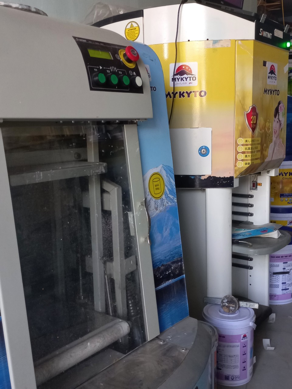 Cùng Sơn MYKYTO giải đáp thắc mắc của quý khách hàng về vấn đề pha màu sơn tự động