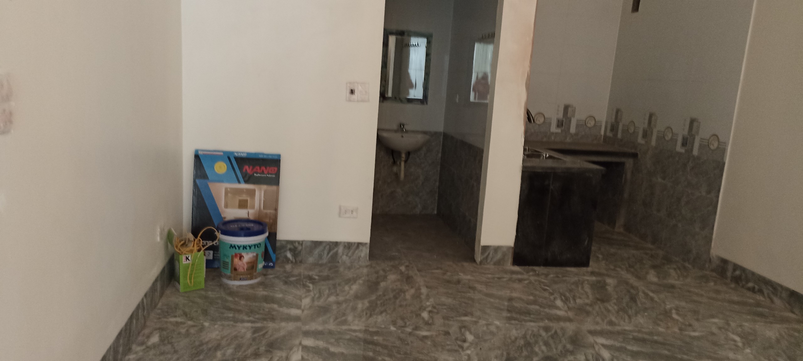 Những khuyến cáo khi lăn sơn thời tiết thay đổi đột ngột !
